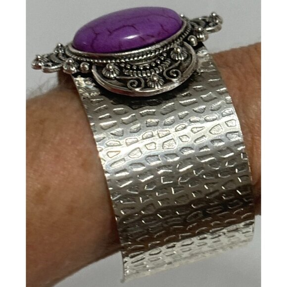 Wide Silver Cuff Bracelet Purple Stone Open Back Jewelry Intricate Metalwork - Picture 2 of 10